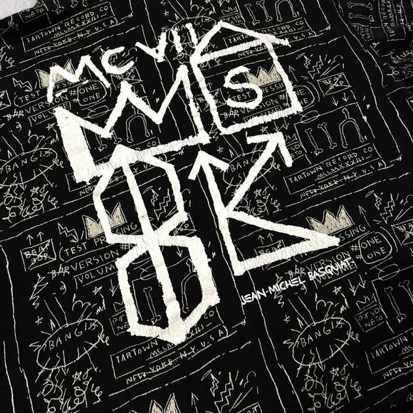 ★ Jean-Michel Basquiat All Over Print Black & White Graphic Hoodie ★ - Picture 2 of 7